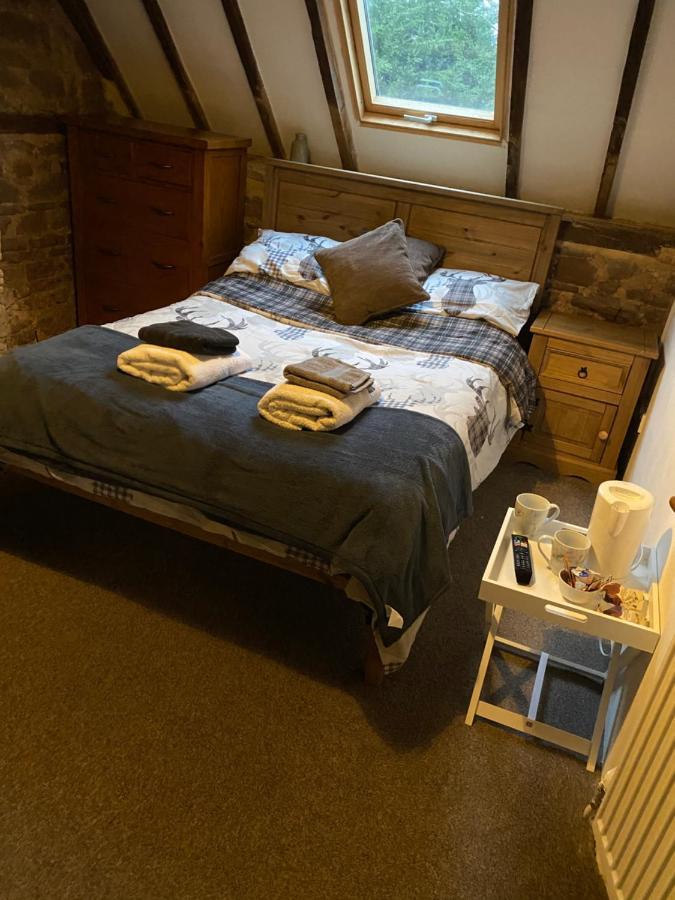 Crosskeys Inn Guest Rooms In Wye Valley Hereford Esterno foto