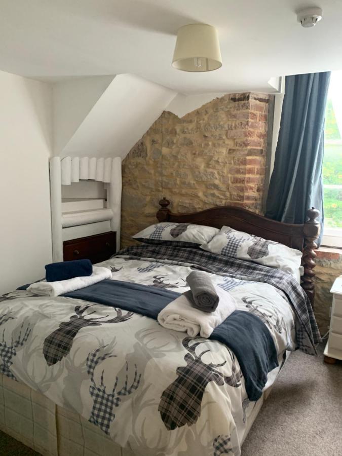 Crosskeys Inn Guest Rooms In Wye Valley Goodrich Esterno foto